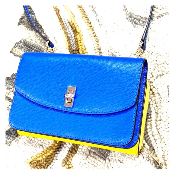 henri bendel Handbags - 💕Henri Bendel W 57th Color Block 2-IN-1 purse💕